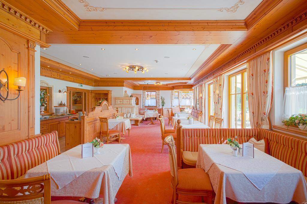 ヴァルス ランドハウス　グリューナウ Bed & Breakfast エクステリア 写真