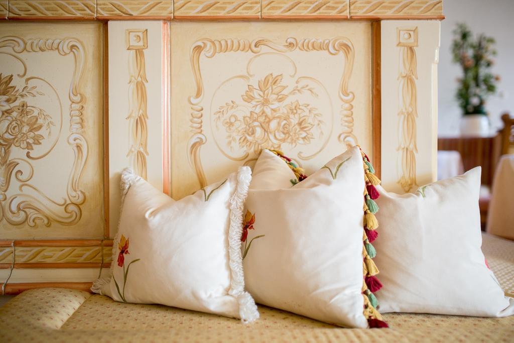 ヴァルス ランドハウス　グリューナウ Bed & Breakfast エクステリア 写真